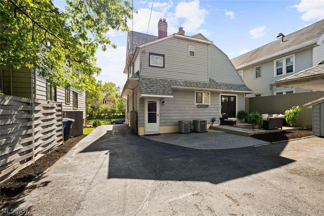 1248 W Clifton Boulevard Lakewood OH 44107