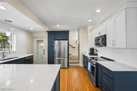 1248 W Clifton Boulevard Lakewood OH 44107