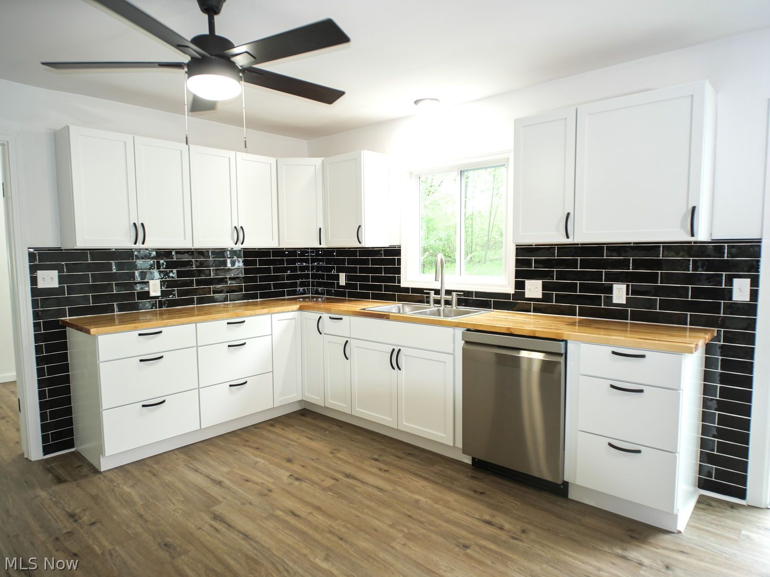 6785 Tanglewood Drive Boardman OH 44512