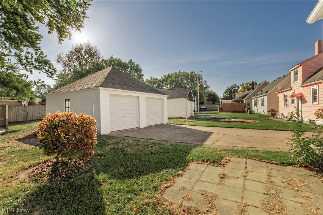 874 Hine Avenue Painesville OH 44077
