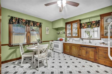 852 Starkweather Cleveland OH 44113