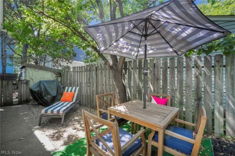 852 Starkweather Cleveland OH 44113