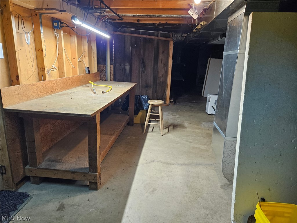 47781 Township Road 1142 Coshocton OH 43812