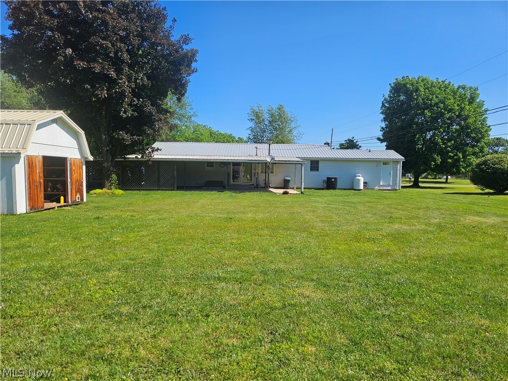 47781 Township Road 1142 Coshocton OH 43812