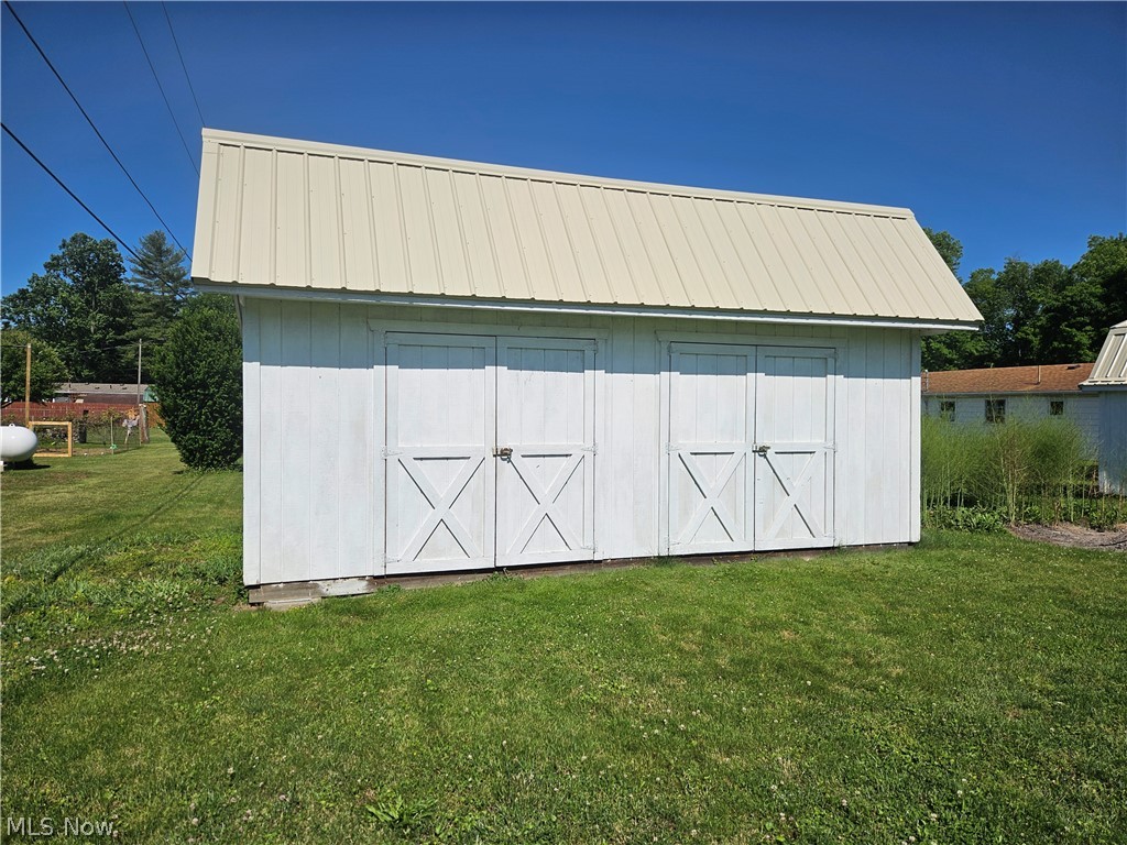 47781 Township Road 1142 Coshocton OH 43812