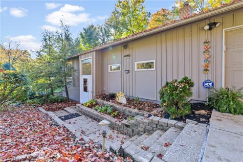 17303 Ridge Creek Road Strongsville OH 44136