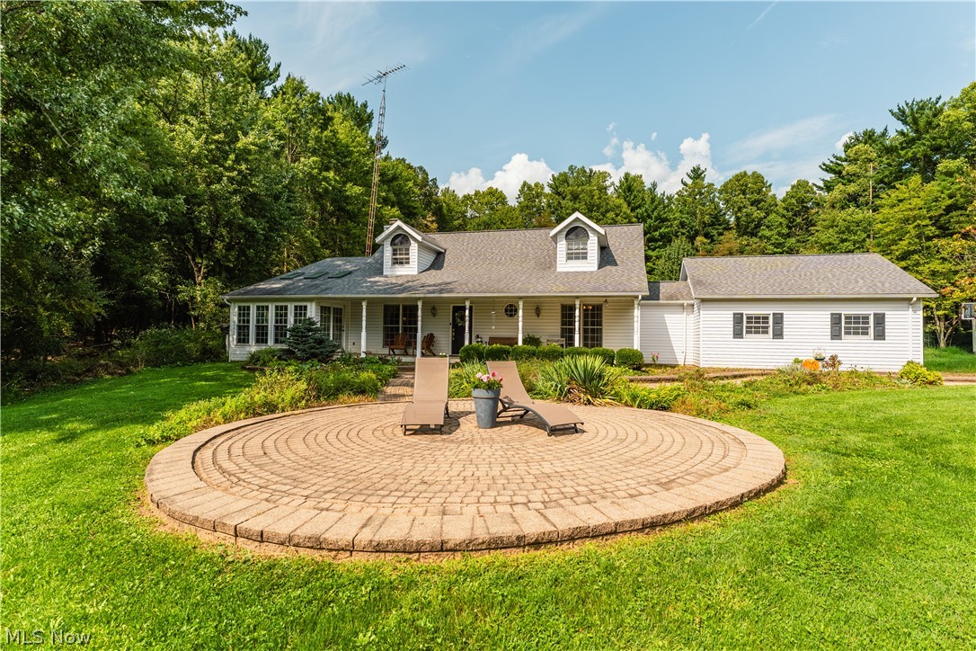 5556 Blacksnake Hill Road NE Dover OH 44622