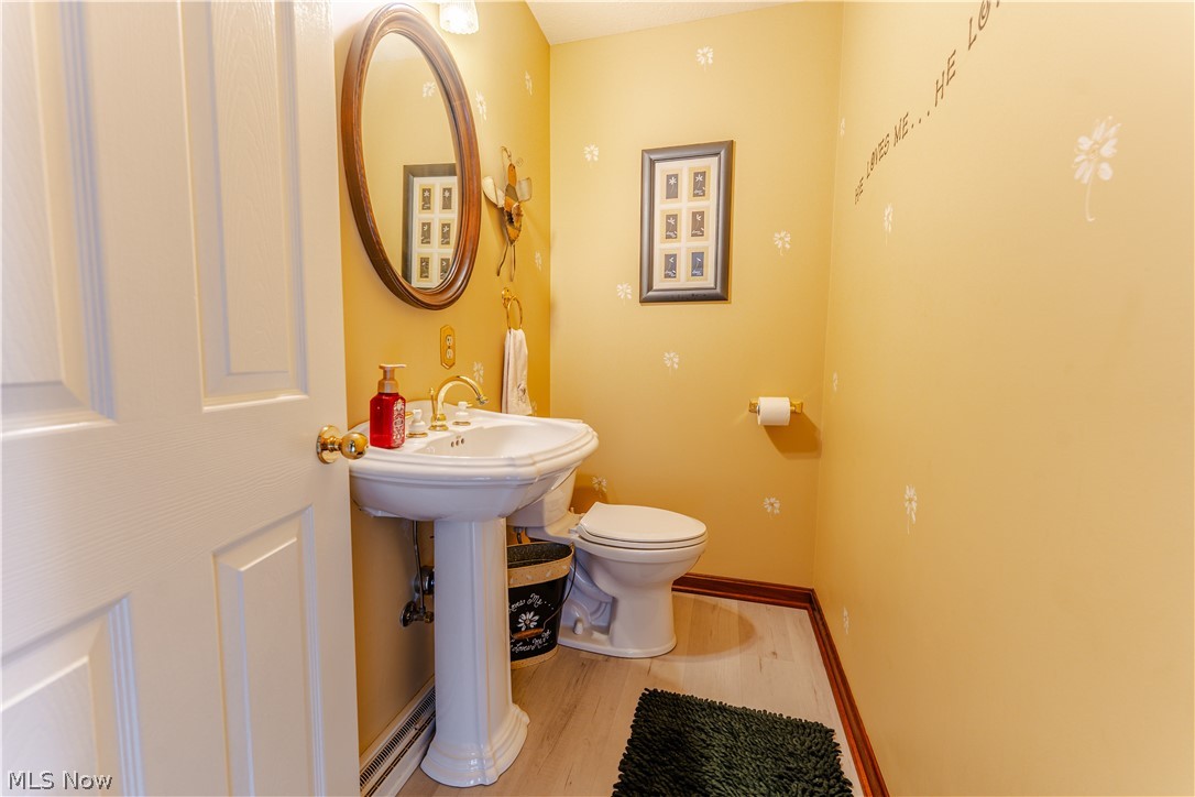 5556 Blacksnake Hill Road NE Dover OH 44622