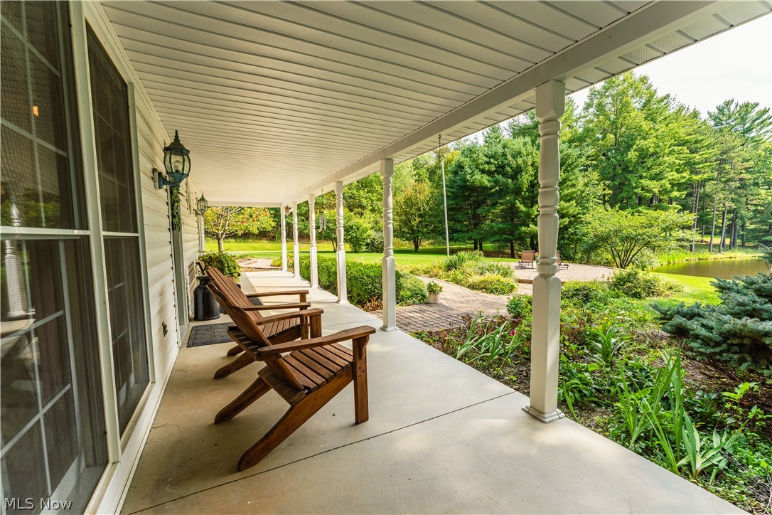 5556 Blacksnake Hill Road NE Dover OH 44622