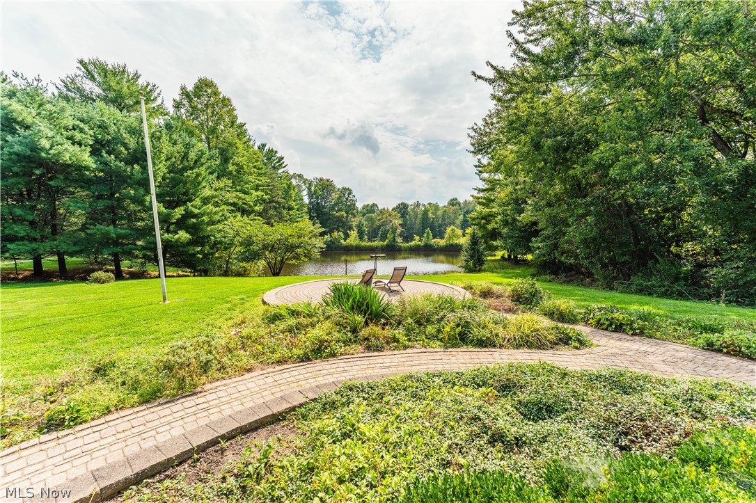 5556 Blacksnake Hill Road NE Dover OH 44622