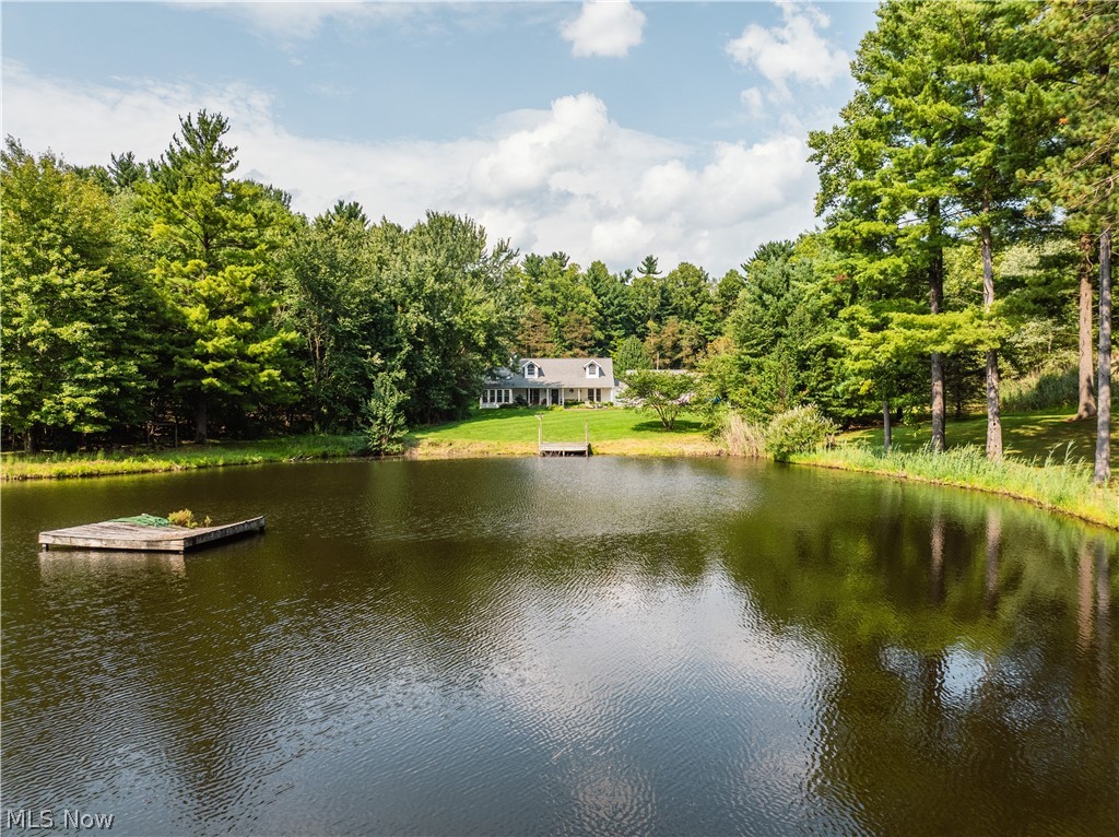5556 Blacksnake Hill Road NE Dover OH 44622