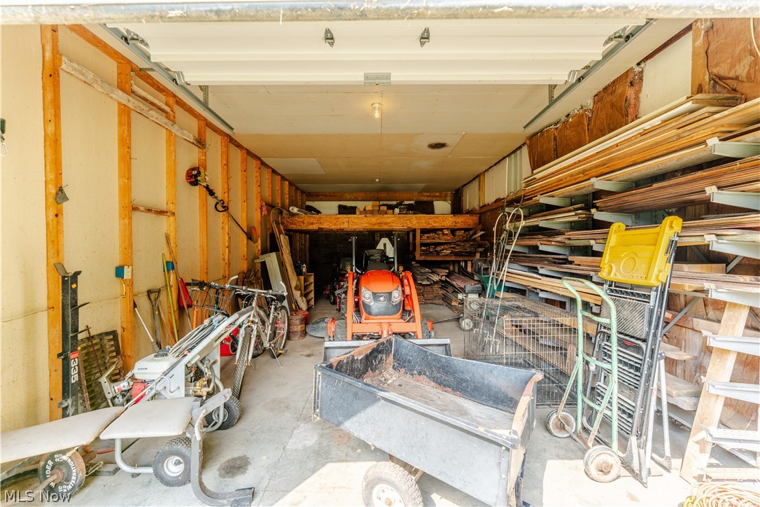 5556 Blacksnake Hill Road NE Dover OH 44622