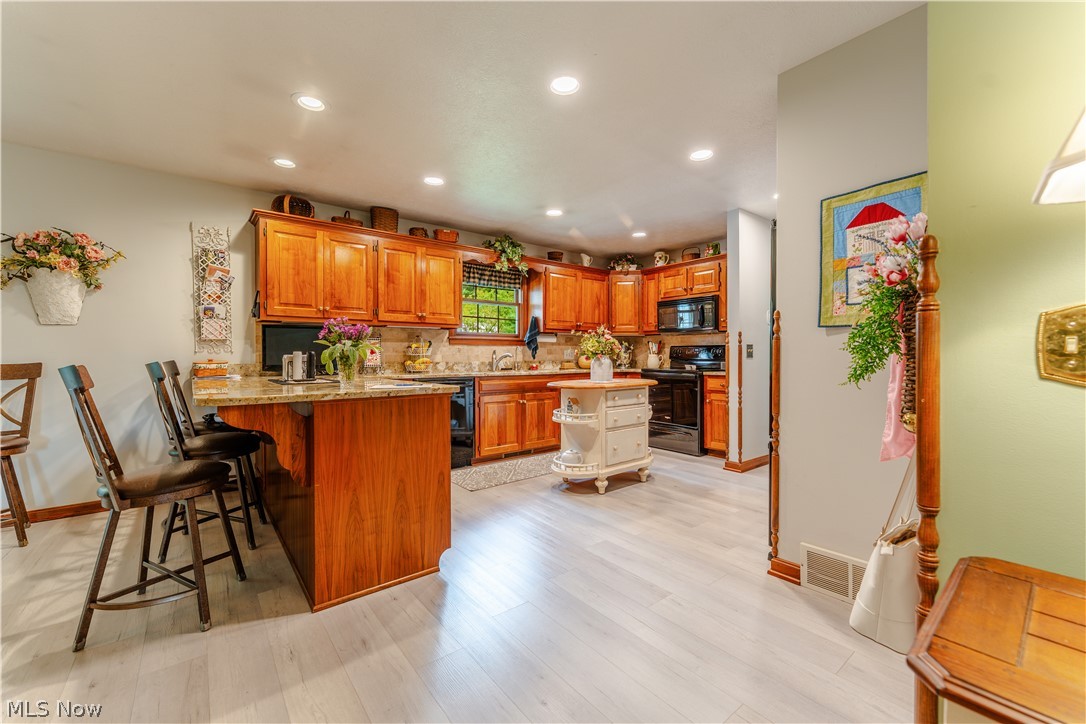 5556 Blacksnake Hill Road NE Dover OH 44622
