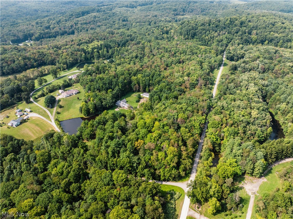 5556 Blacksnake Hill Road NE Dover OH 44622