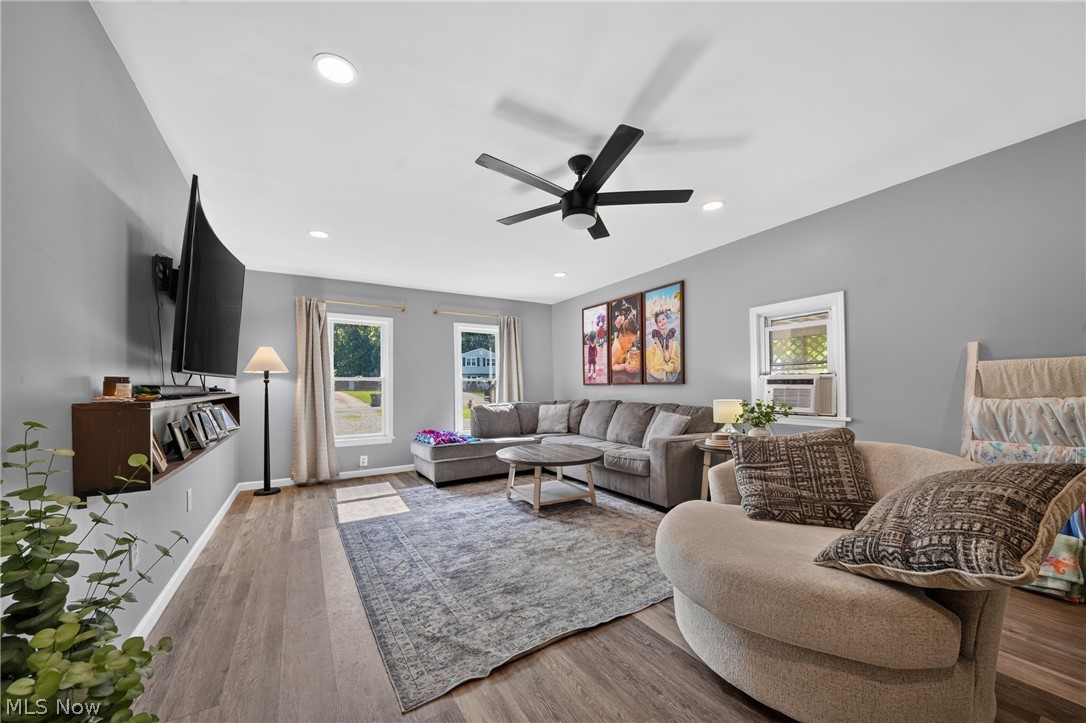 16 Leffingwell Drive Orwell OH 44076