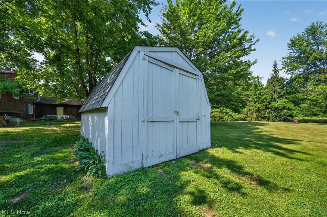 16 Leffingwell Drive Orwell OH 44076