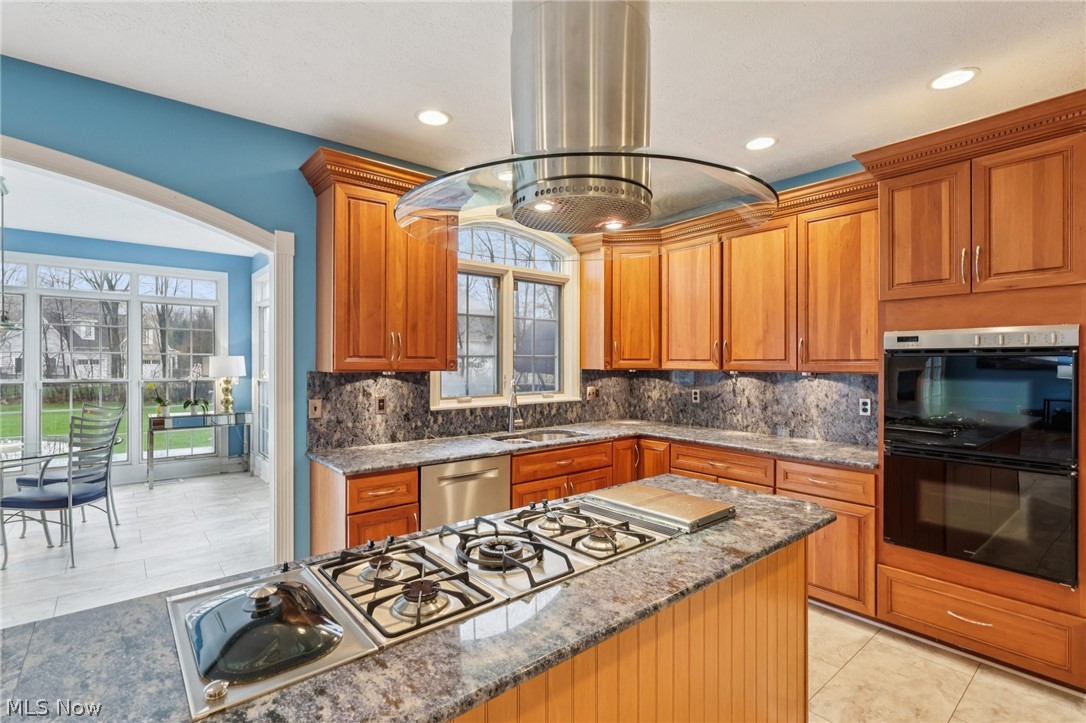 3146 Regency Place Westlake OH 44145