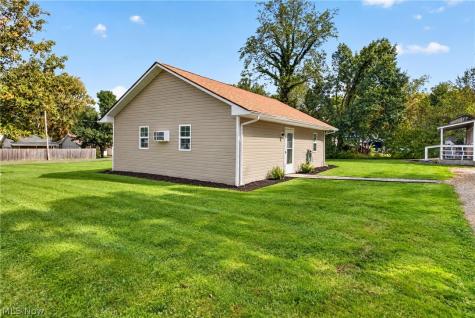 6195 Ethel Avenue Elyria OH 44035