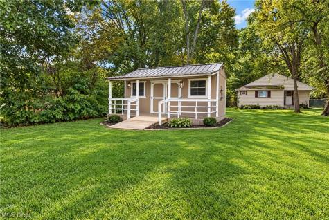 6195 Ethel Avenue Elyria OH 44035