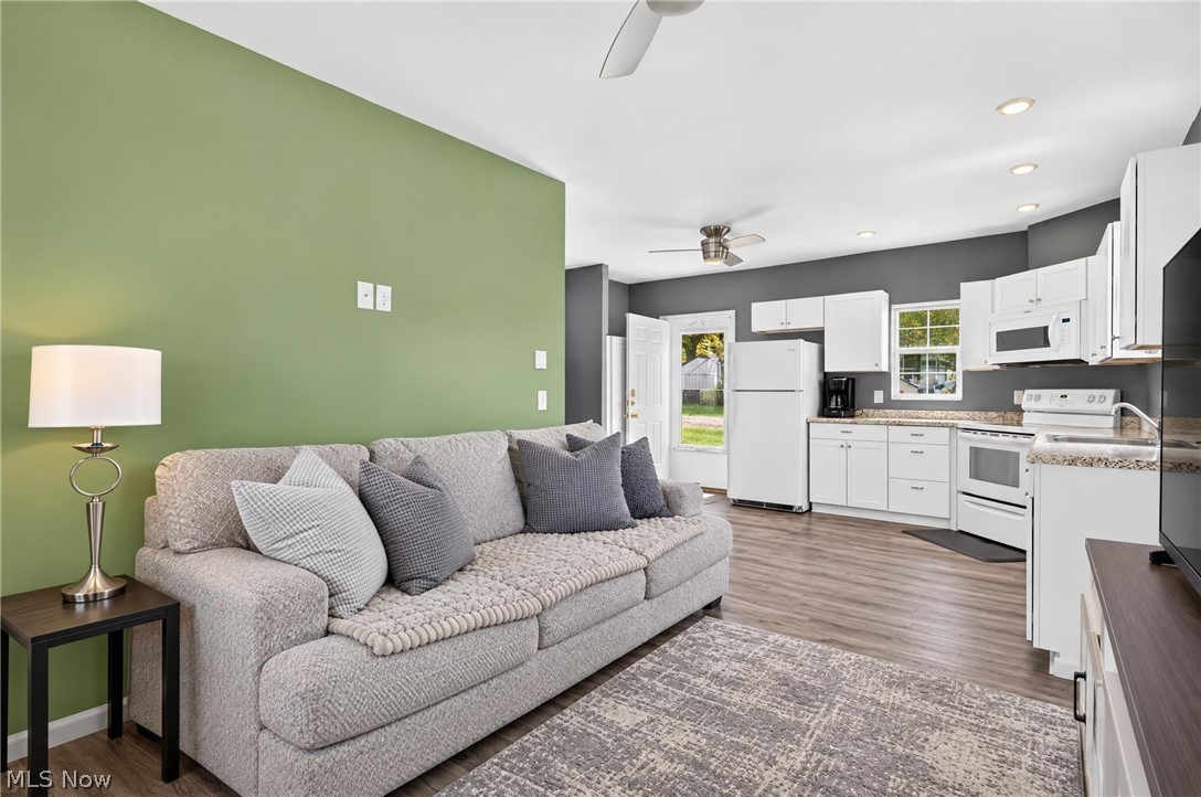 6195 Ethel Avenue Elyria OH 44035