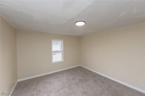 2440 E 32nd Street Lorain OH 44055