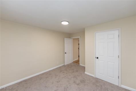 2440 E 32nd Street Lorain OH 44055