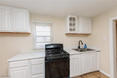 2440 E 32nd Street Lorain OH 44055