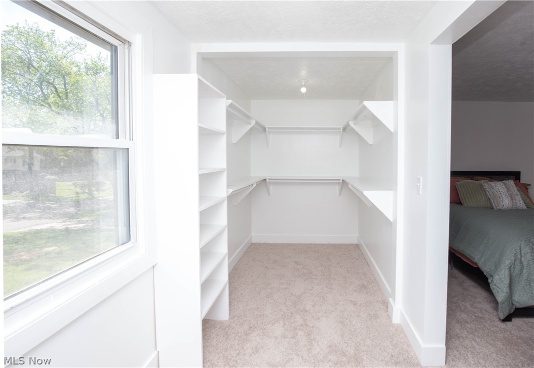 560 Mineola Avenue Akron OH 44320