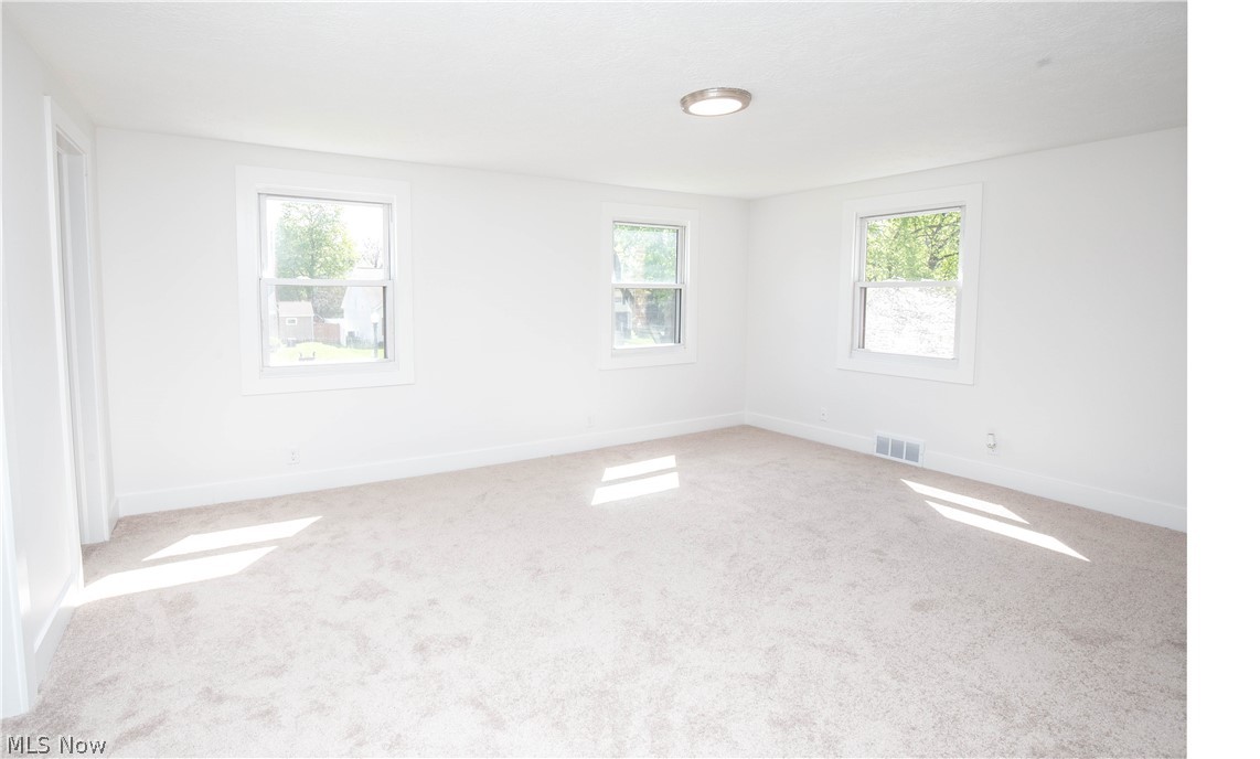 560 Mineola Avenue Akron OH 44320