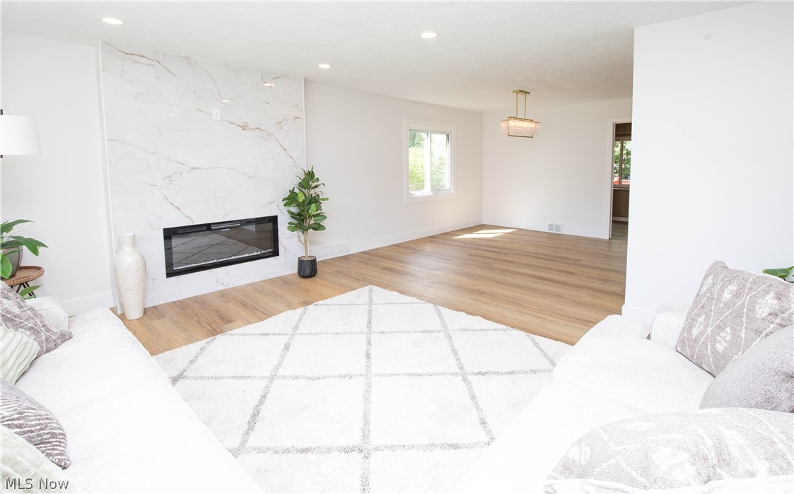 560 Mineola Avenue Akron OH 44320