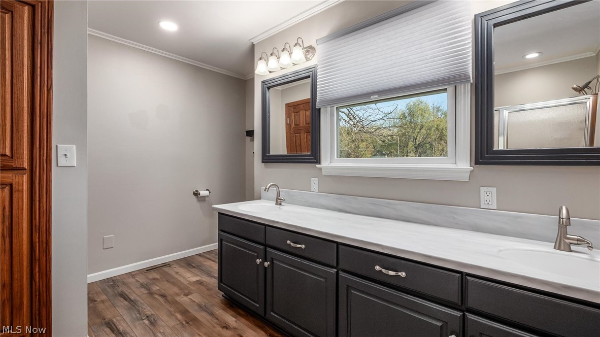 6625 S River Road Blue Rock OH 43720