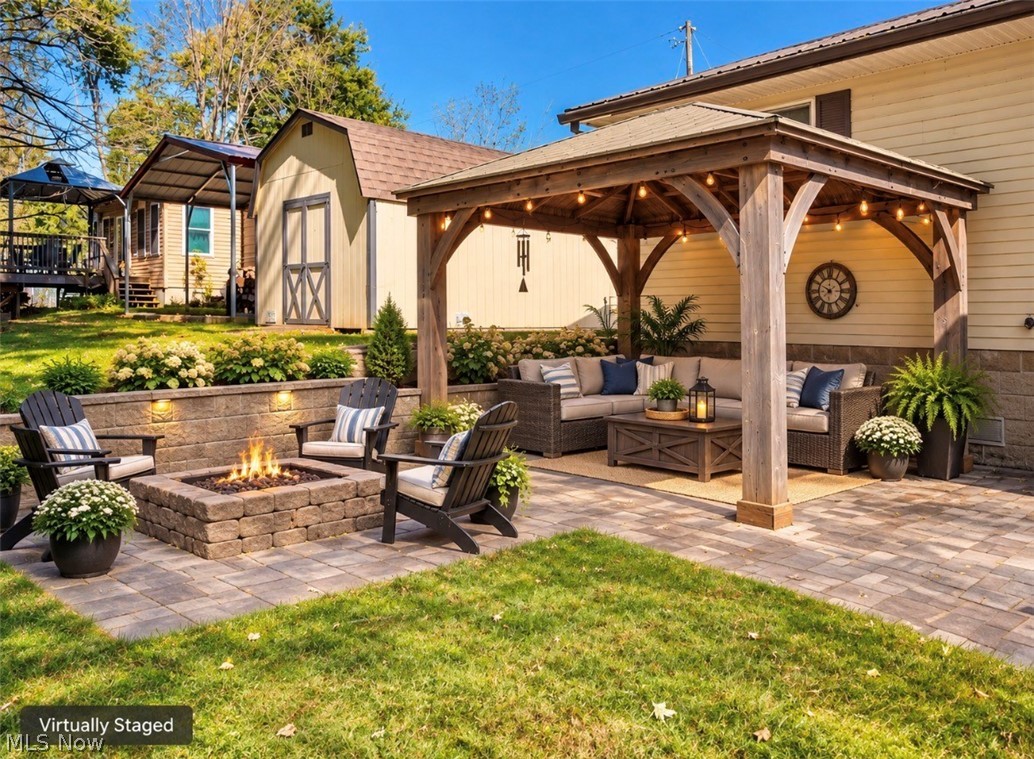 6625 S River Road Blue Rock OH 43720