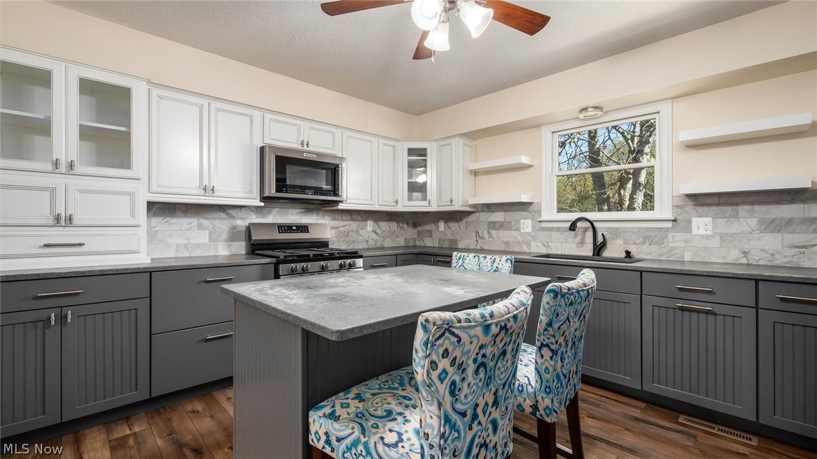 6625 S River Road Blue Rock OH 43720