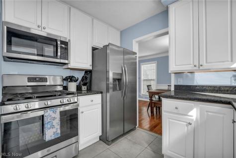 3683 Stoer Road Shaker Heights OH 44122