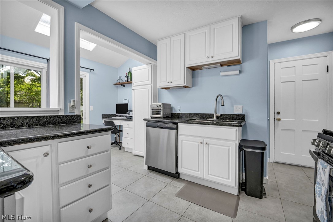 3683 Stoer Road Shaker Heights OH 44122