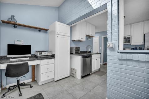3683 Stoer Road Shaker Heights OH 44122
