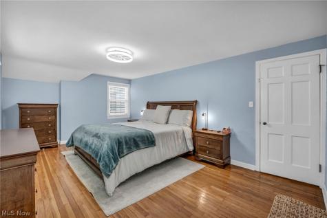 3683 Stoer Road Shaker Heights OH 44122