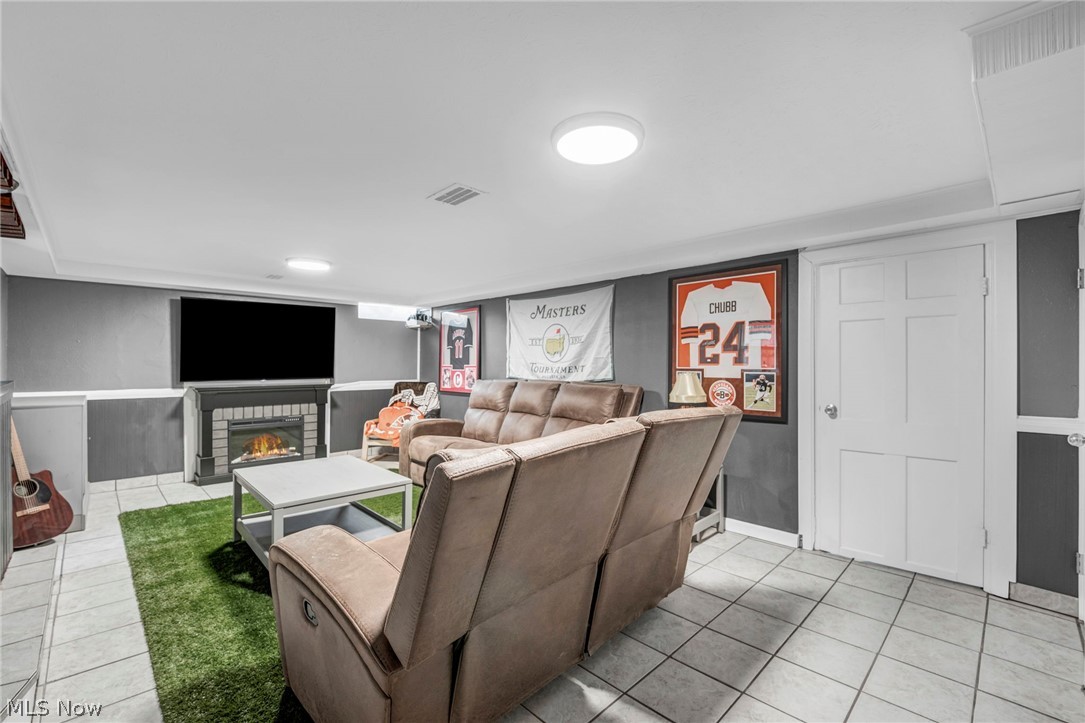 3683 Stoer Road Shaker Heights OH 44122
