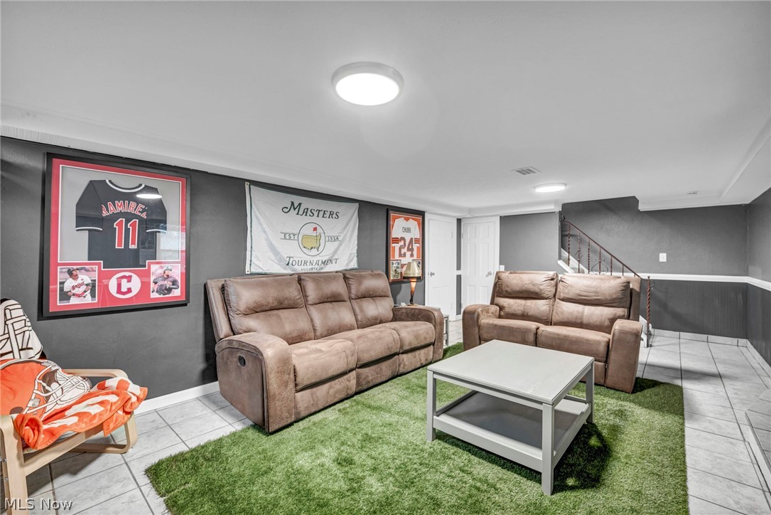 3683 Stoer Road Shaker Heights OH 44122