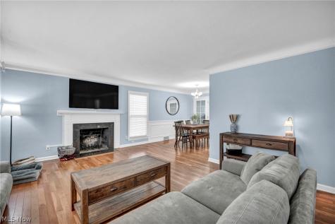 3683 Stoer Road Shaker Heights OH 44122