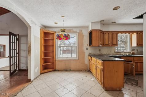 2100 W Salem Parkway Westlake OH 44145