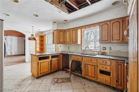 2100 W Salem Parkway Westlake OH 44145