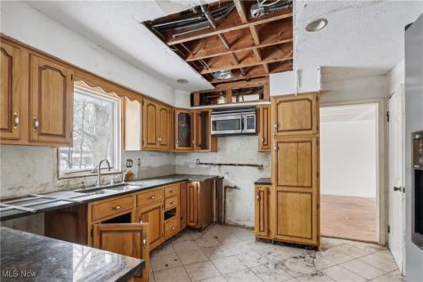 2100 W Salem Parkway Westlake OH 44145