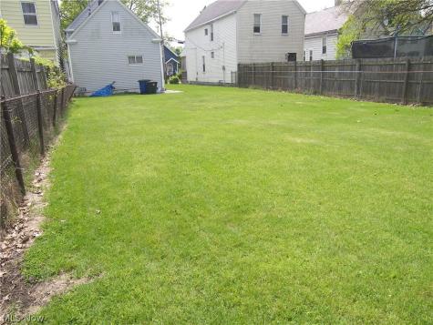 7009 Hecker Avenue Cleveland OH 44103