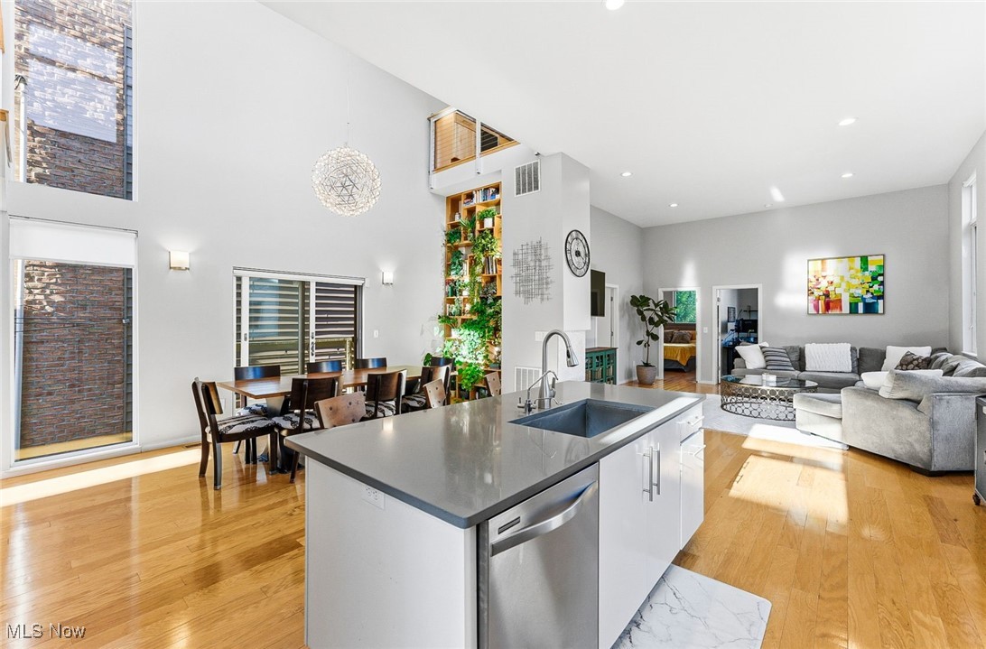 2509 Thurman Avenue Cleveland OH 44113