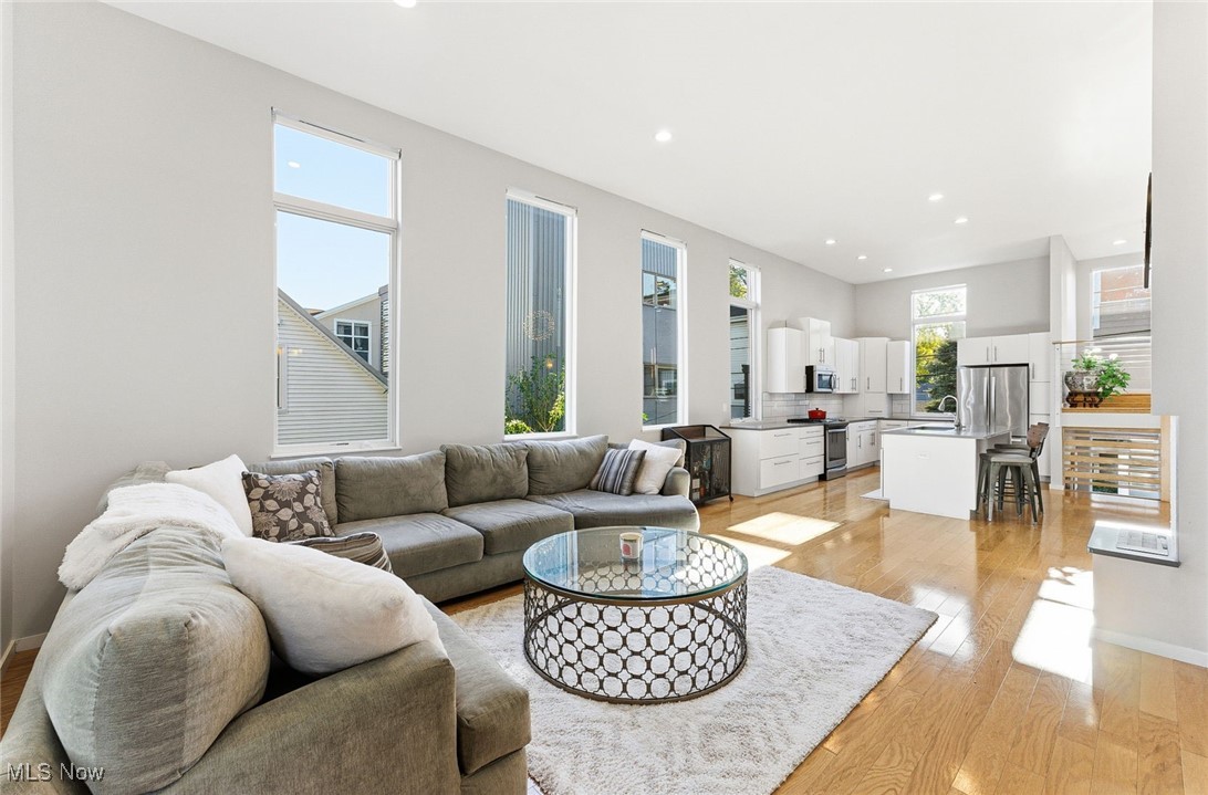 2509 Thurman Avenue Cleveland OH 44113