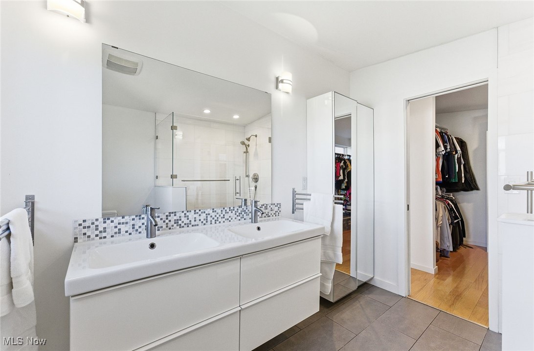 2509 Thurman Avenue Cleveland OH 44113