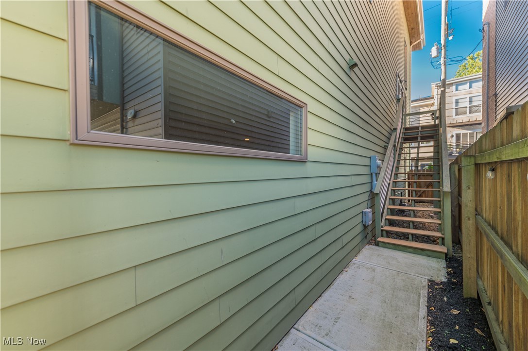 2509 Thurman Avenue Cleveland OH 44113