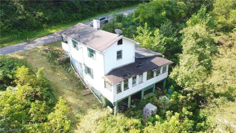 854 Spencer Avenue Steubenville OH 43952