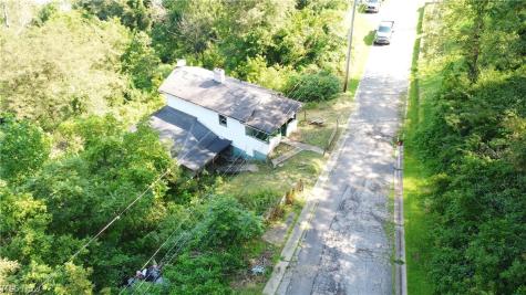 854 Spencer Avenue Steubenville OH 43952